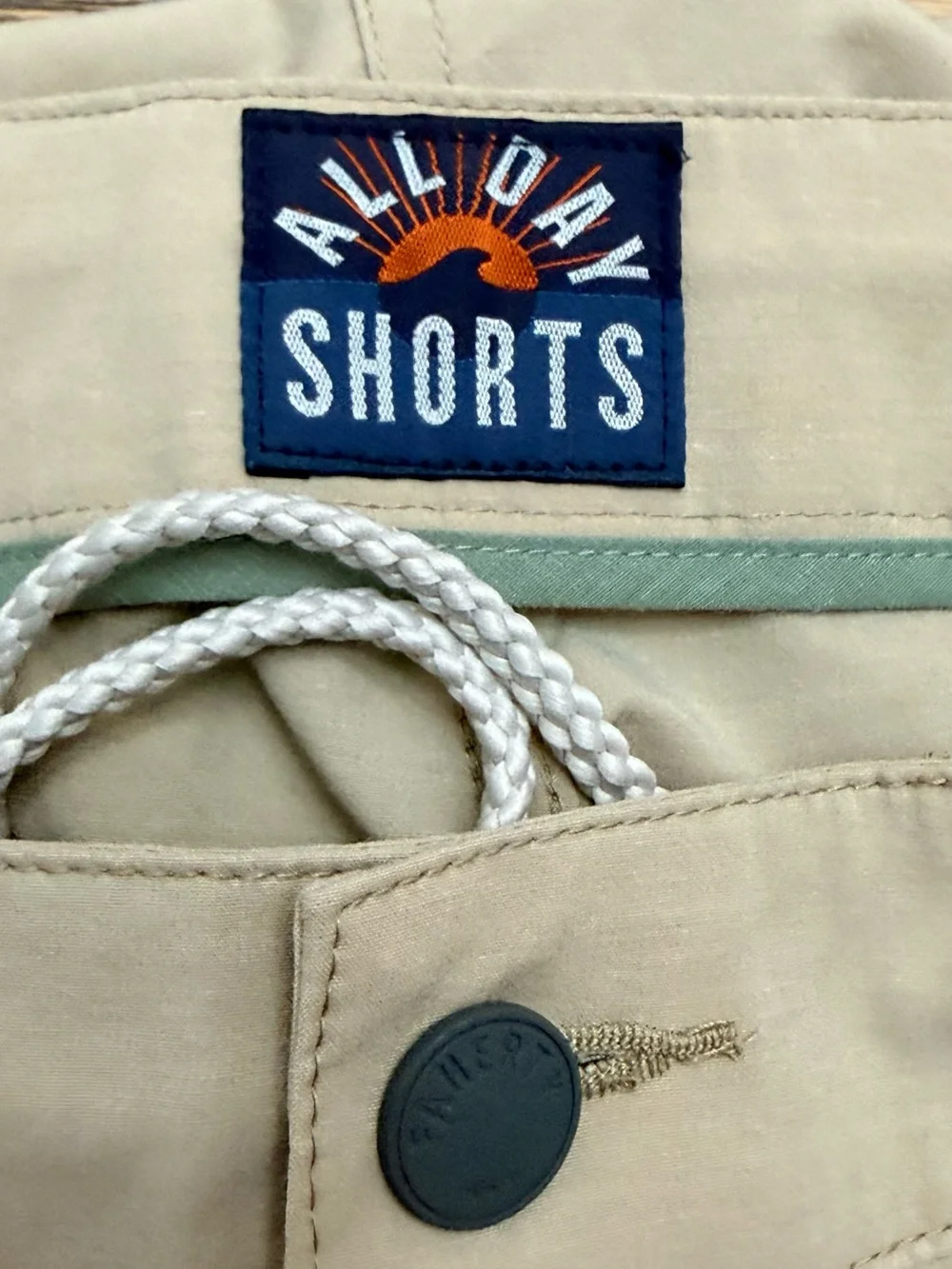 Faherty | All Day Shorts | Khaki | Waist 33”